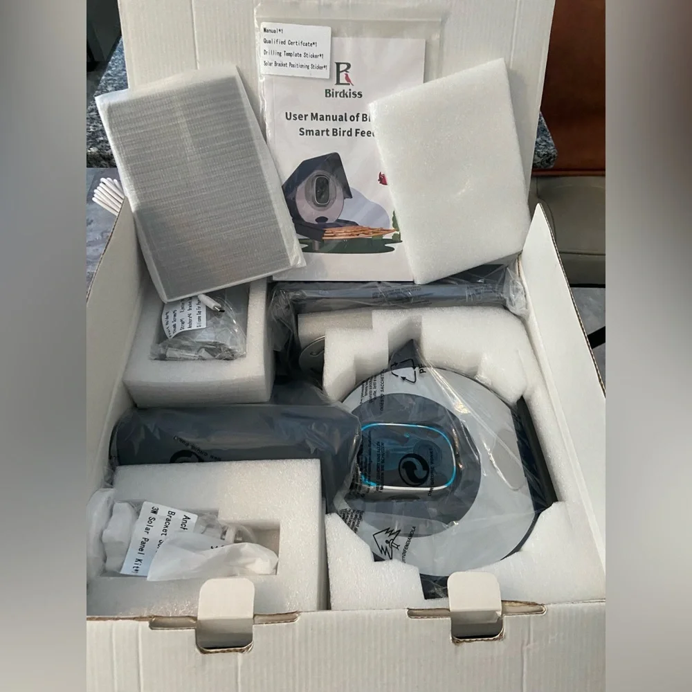 Birdkiss Smart Bird Feeder - NIB
